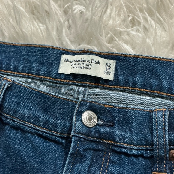 Abercrombie The Ankle‎ Straight Ultra High Rise Jeans - Picture 2 of 4